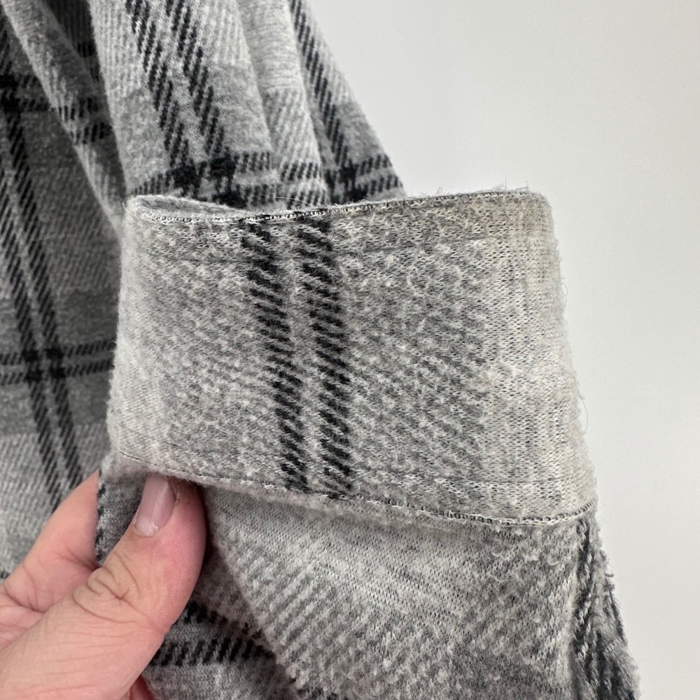 7Diamonds Shirt Mens Large Grey Plaid Knit Flannel‎ Shacket Button Down L/S - Picture 9 of 13